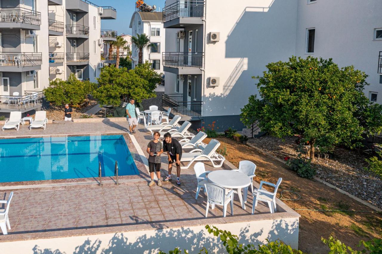 Assos Apart: Havuzlu Sitede Tamami Sizin 2 Oda 1 Salon Daire *