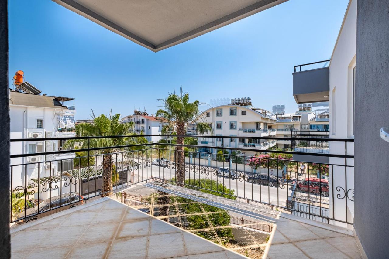 Assos Apart: Havuzlu Sitede Tamami Sizin 2 Oda 1 Salon Daire Belek