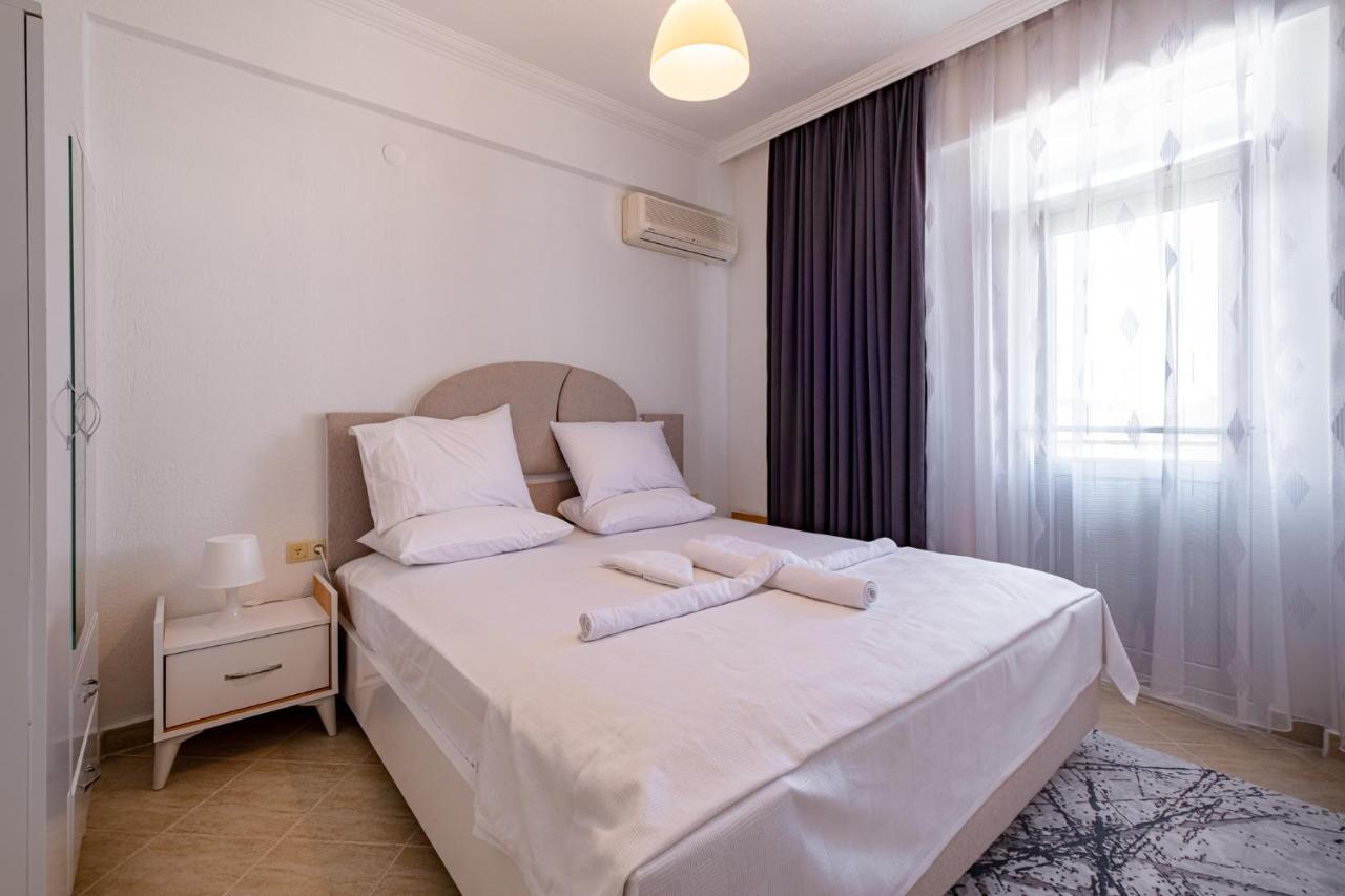 Assos Apart: Havuzlu Sitede Tamami Sizin 2 Oda 1 Salon Daire Apartment Belek