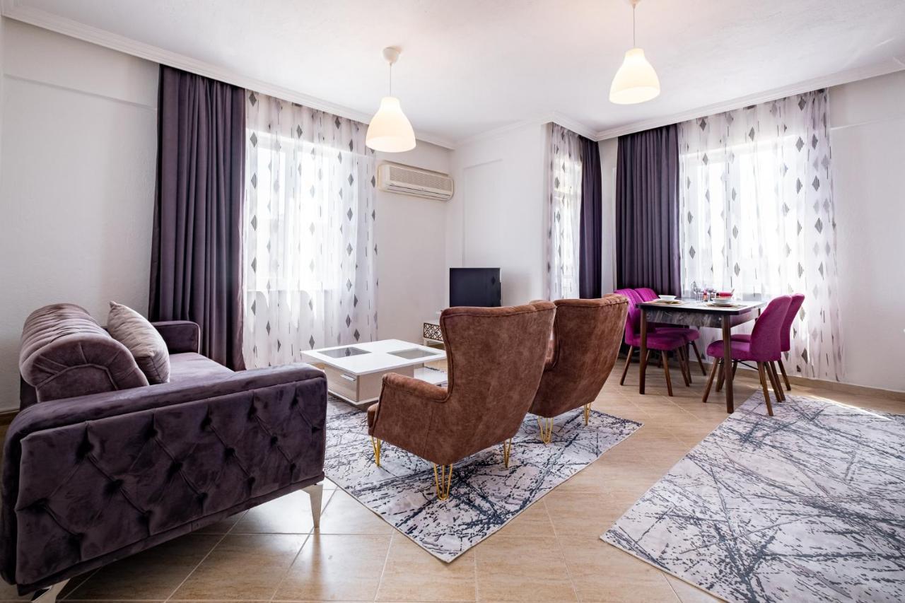 Assos Apart: Havuzlu Sitede Tamami Sizin 2 Oda 1 Salon Daire Apartment Belek