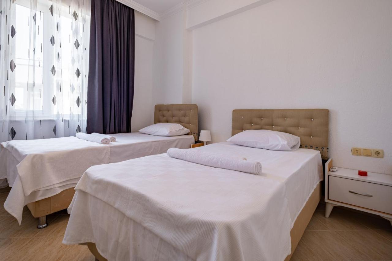 Assos Apart: Havuzlu Sitede Tamami Sizin 2 Oda 1 Salon Daire Apartment