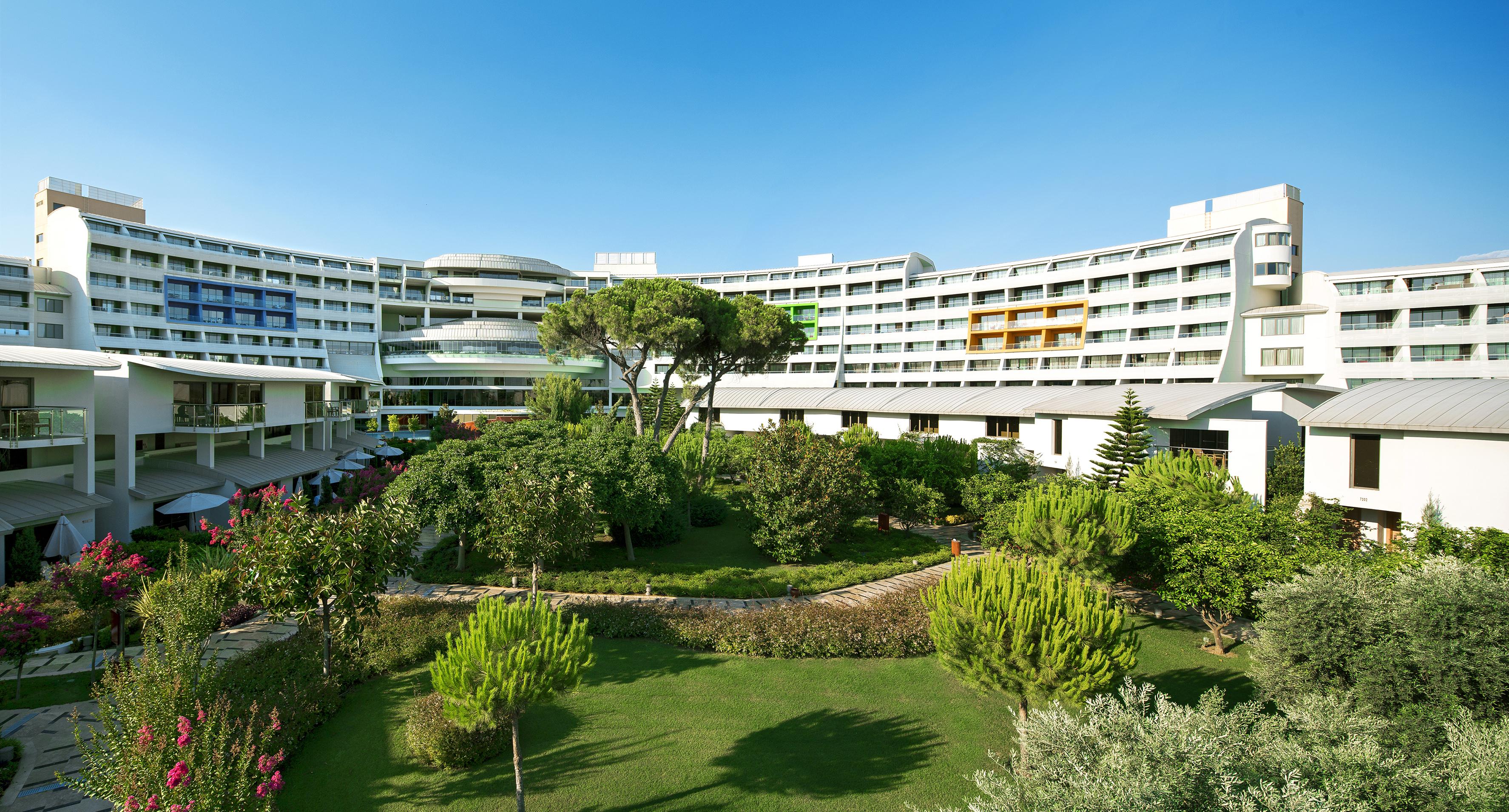 Complex Cornelia Diamond Golf & 5*