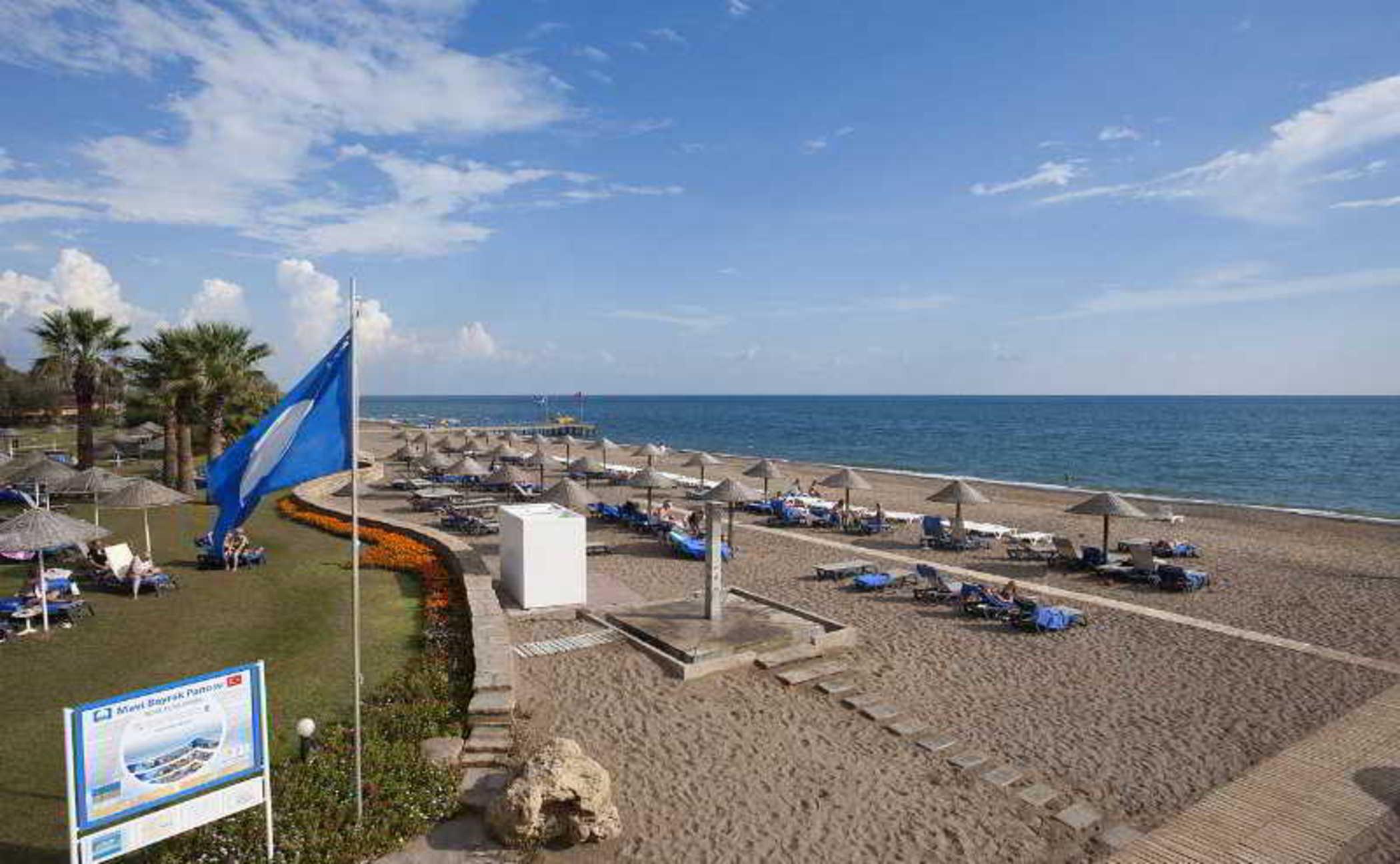 Crystal Tat Golf & Resort
