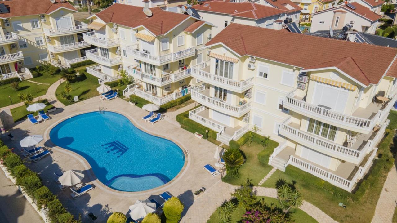 Flat With Balcony And Shared Pool In Apartment