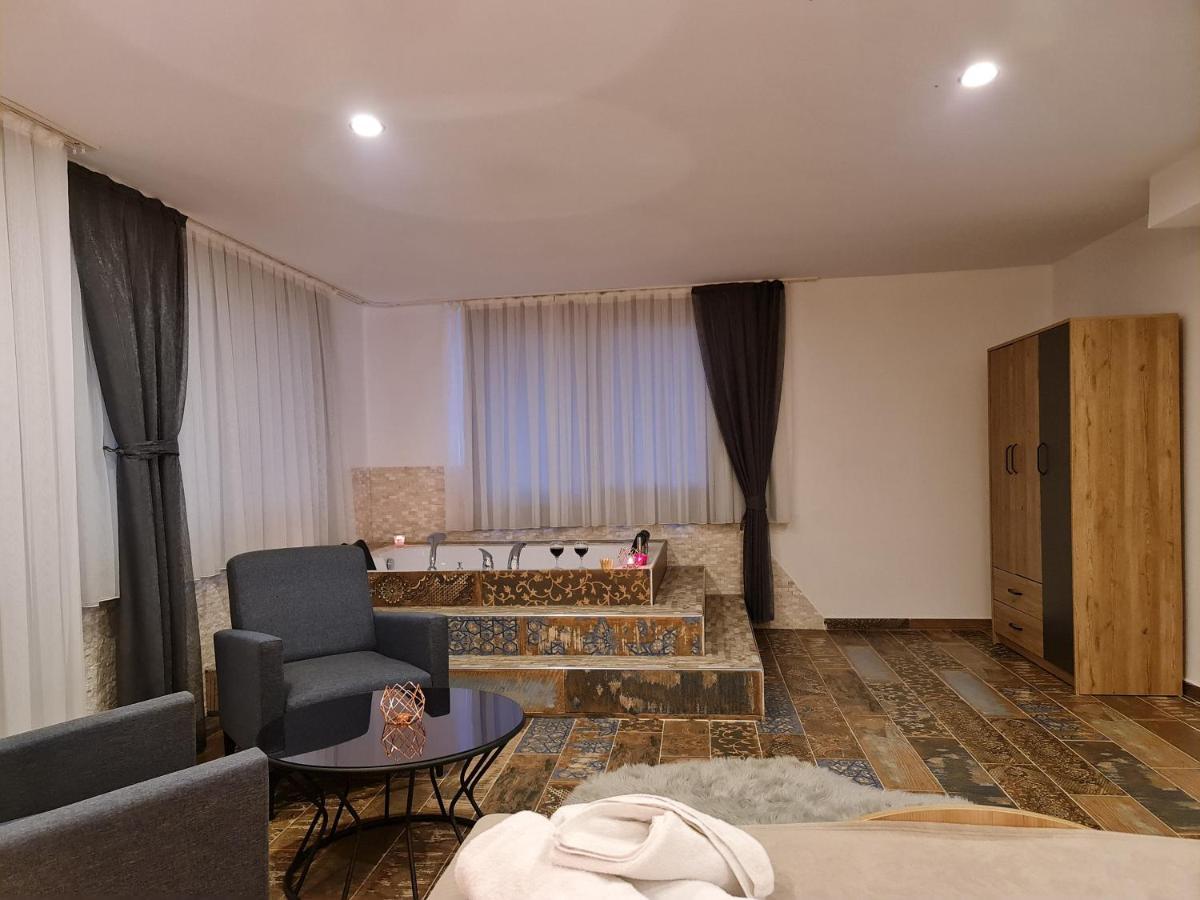 Casa Rosa Luxury Apartment
