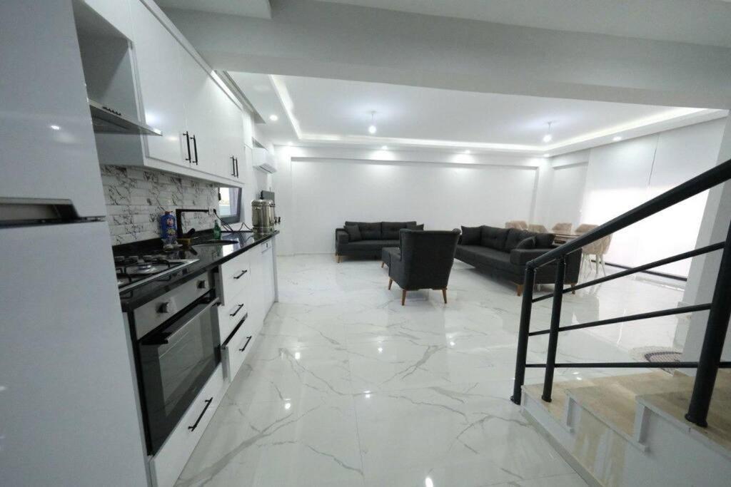 Vilă Incredible Luxury 3 Bedrooms And A Hall *