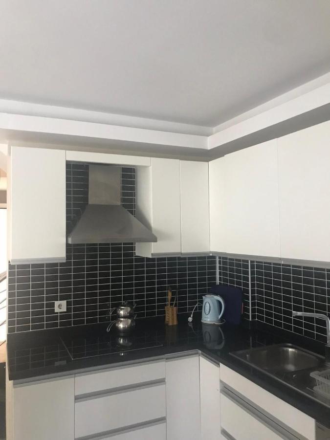 4 Bedrooms Bluehomes Daire *