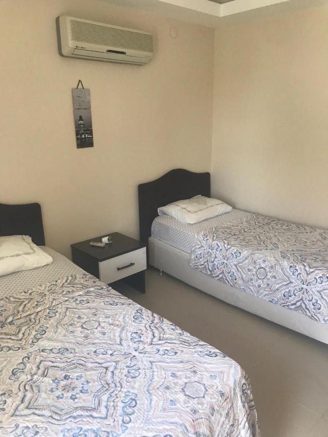 4 Bedrooms Bluehomes *