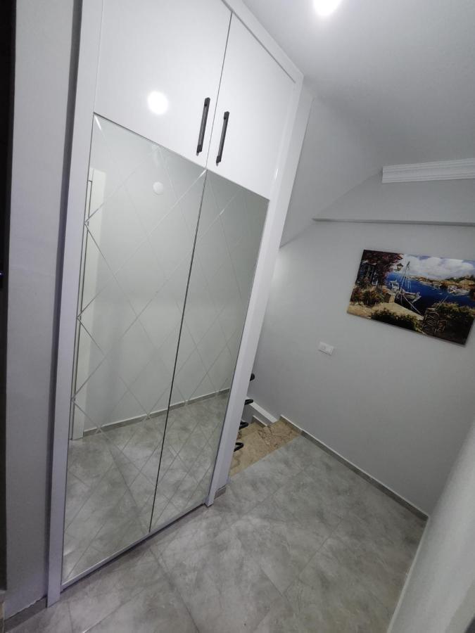 Incredible Luxury 3 Bedrooms And A Hall Vilă