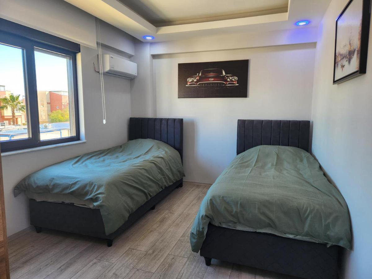 Incredible Luxury 3 Bedrooms And A Hall *