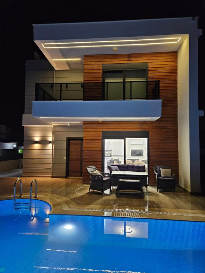 Vilă Incredible Luxury 3 Bedrooms And A Hall