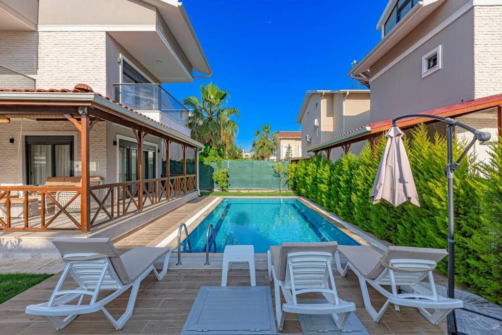 Villa Near By The Land Of Legends , Paradise *