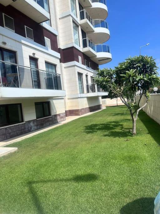 Odyssey Court A/2 Apartment *