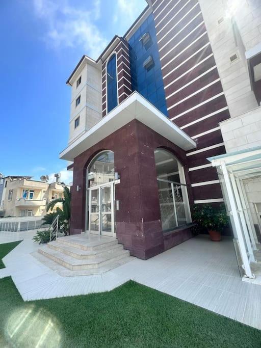 Apartament Odyssey Court A/2 *