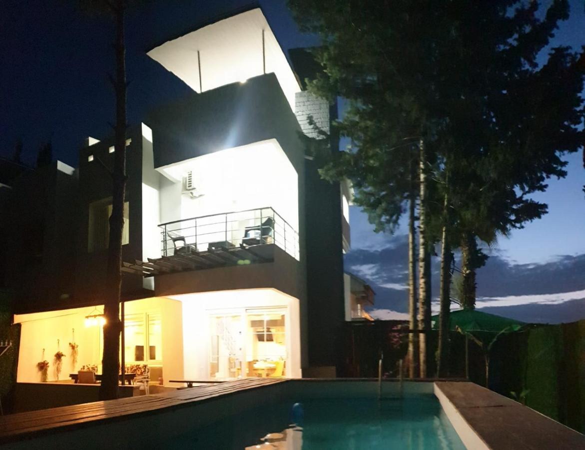 Elit2 Villa: Luxurious Triplex With Private Pool In Golf Area Pousada Belek