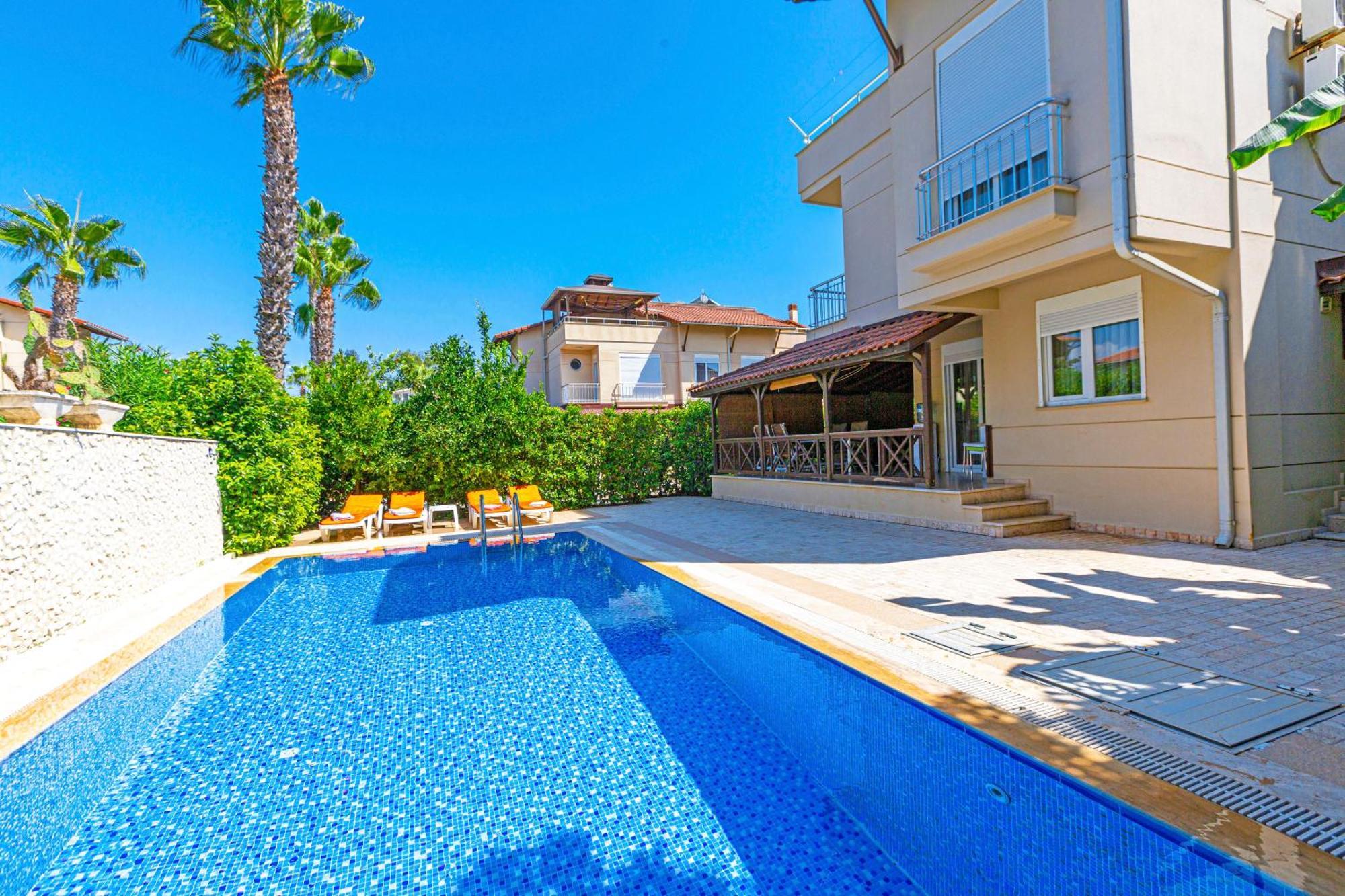 Paradise Town Abel Villa *