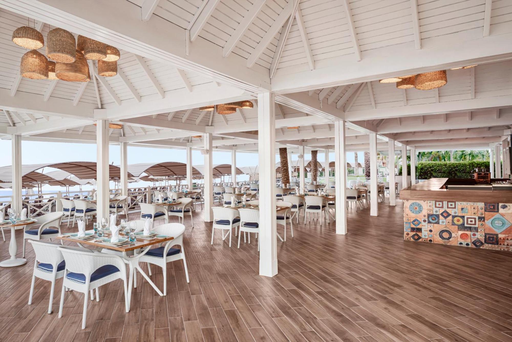Papillon Belvil Holiday Village 5*