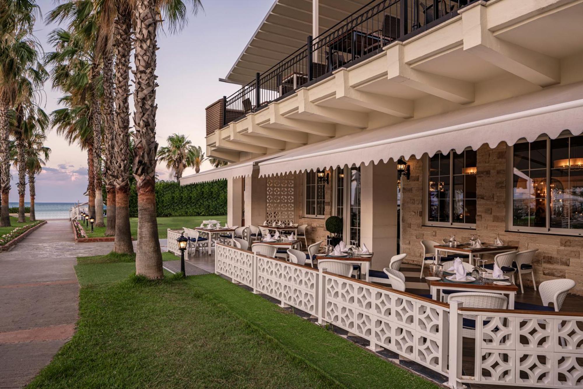 Papillon Belvil Holiday Village 5*
