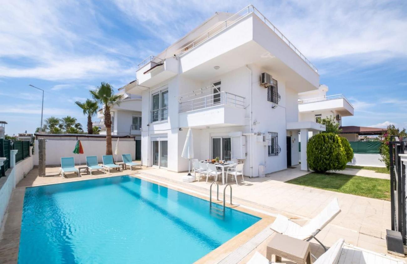 Villa Dazzling With Private Pool In Antalya *