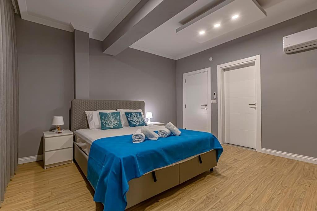 Near By The Land Of Legends , 40 M2 Private Pool Batiatus Villa