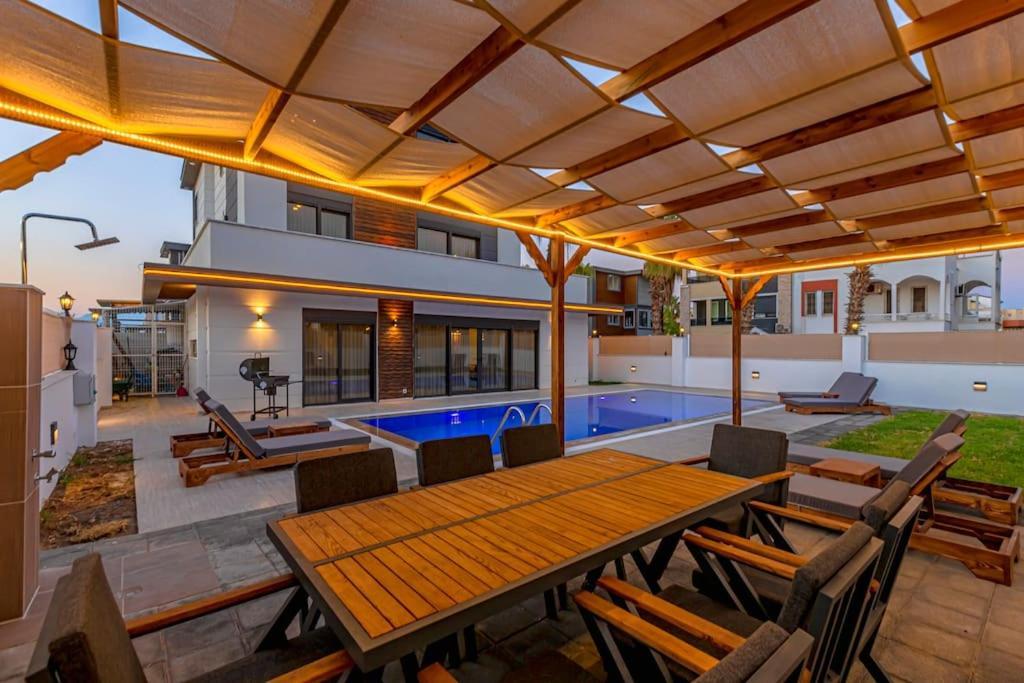 Near By The Land Of Legends , 40 M2 Private Pool Batiatus