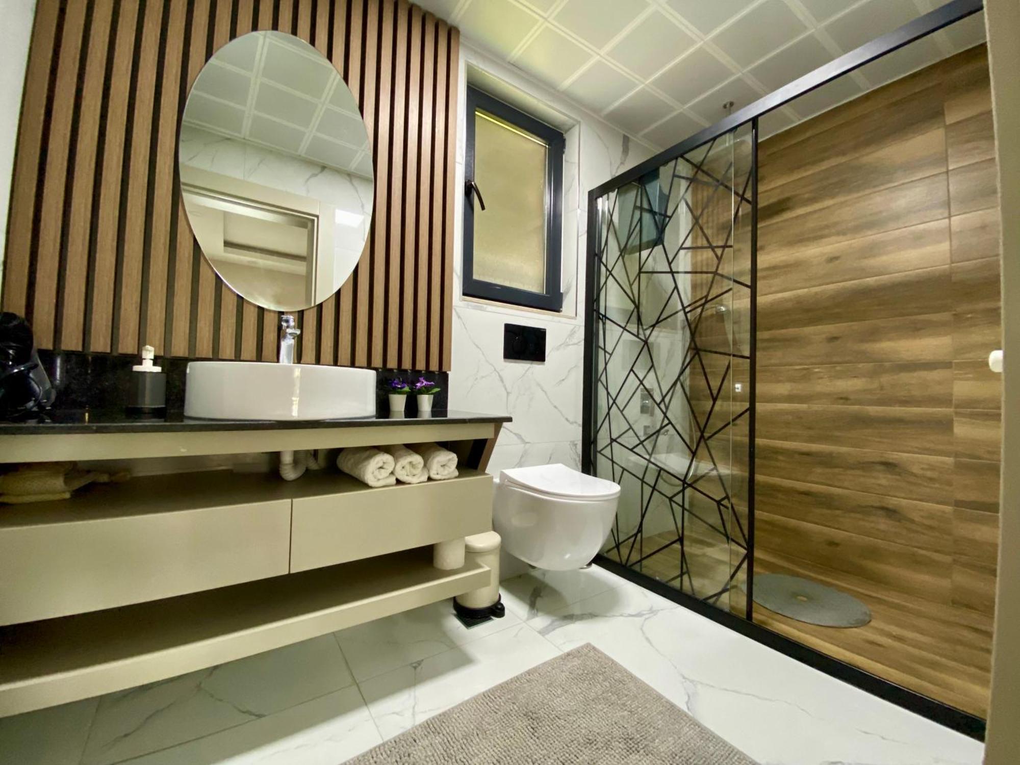 Vilă Annabell1 With Swimming Pool And Jacuzzi, 3 Floors