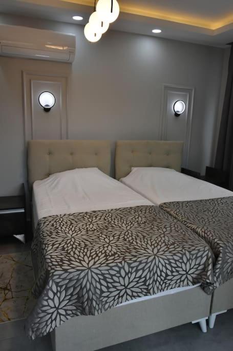 Sahnaz Suits Holiday home
