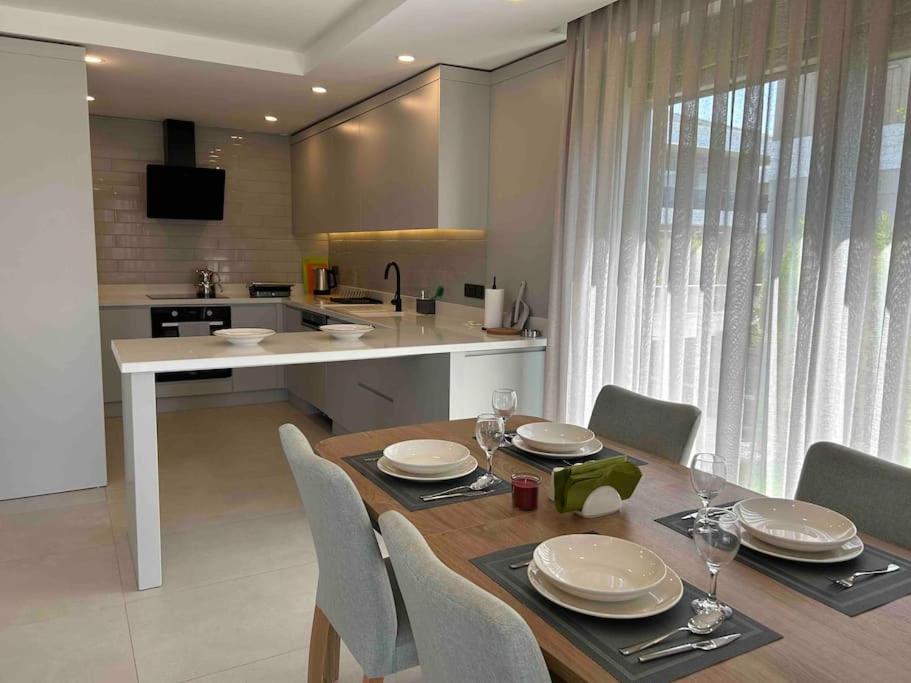 Antalya Belek'te Oezel Havuzlu Sitesi Villa Belek