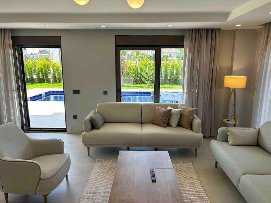 Antalya Belek'te Oezel Havuzlu Sitesi * Belek