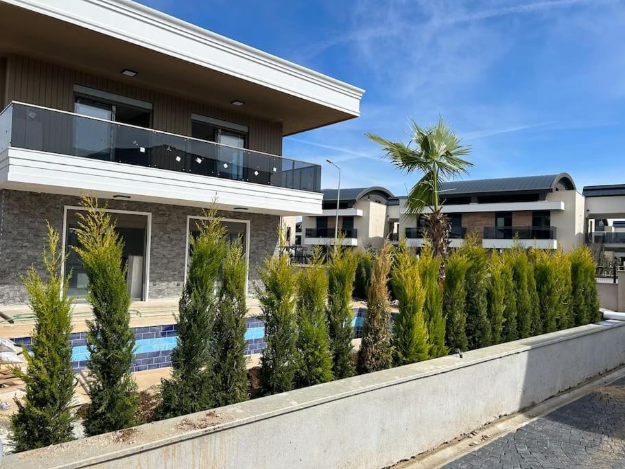 Villa Antalya Belek'te Oezel Havuzlu Sitesi