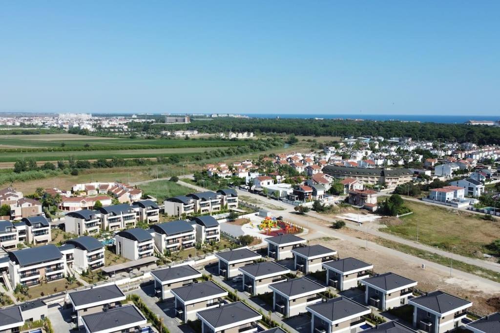 Villa Antalya Belek'te Oezel Havuzlu Sitesi *