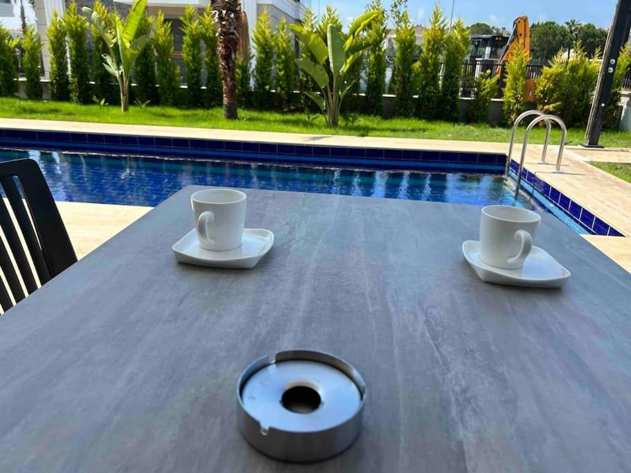 Villa Antalya Belek'te Oezel Havuzlu Sitesi Belek
