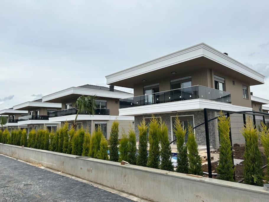 Villa Antalya Belek'te Oezel Havuzlu Sitesi *