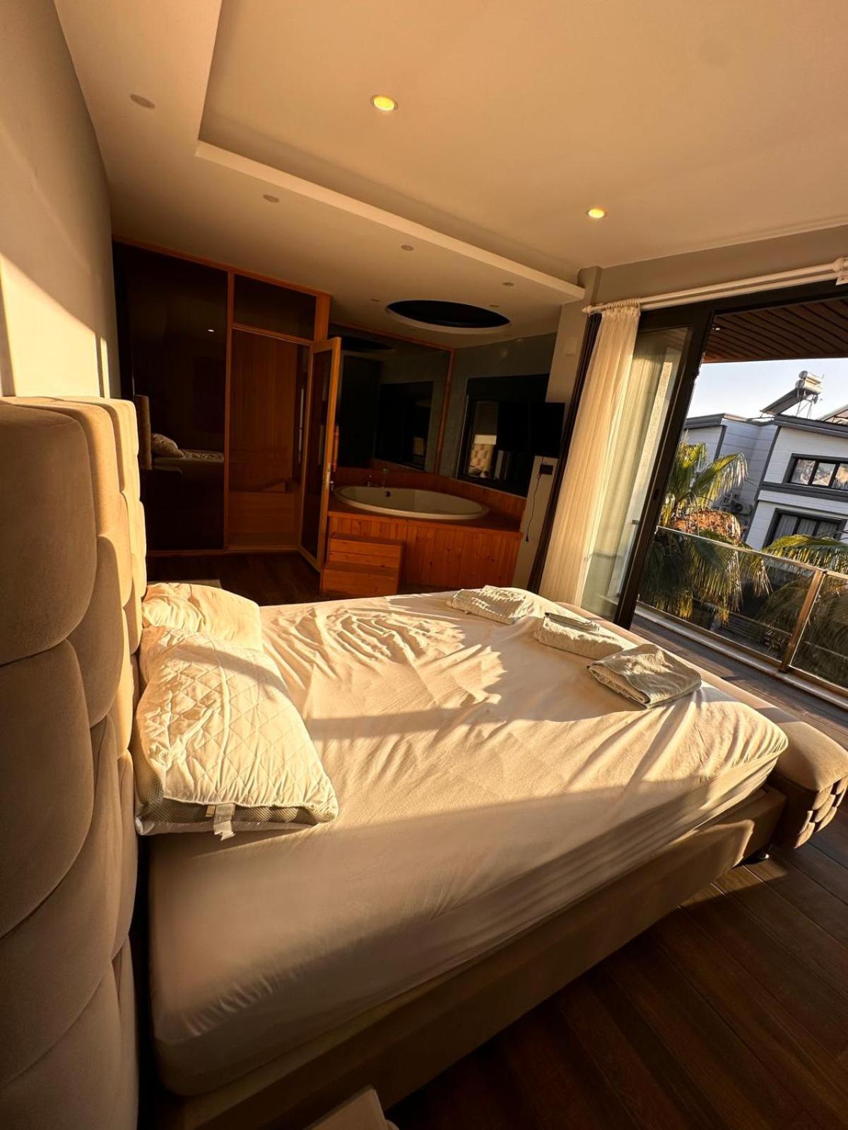 Peaceful Villas-luxury-jacuzzi-sauna *