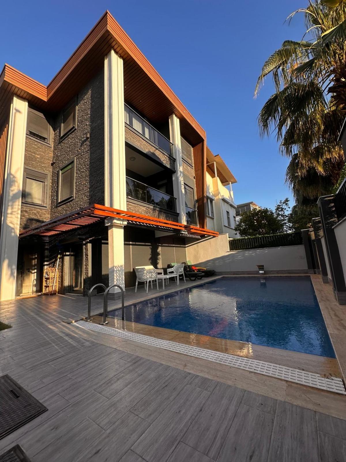Peaceful Villas-luxury-jacuzzi-sauna Villa *