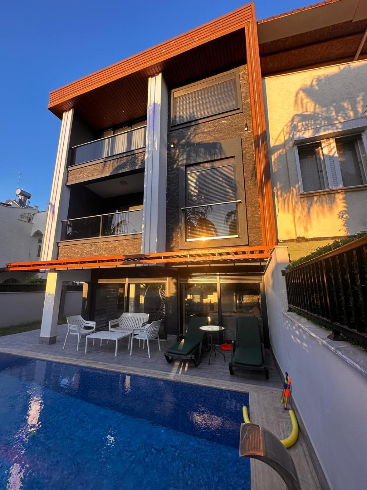 Peaceful Villas-luxury-jacuzzi-sauna *