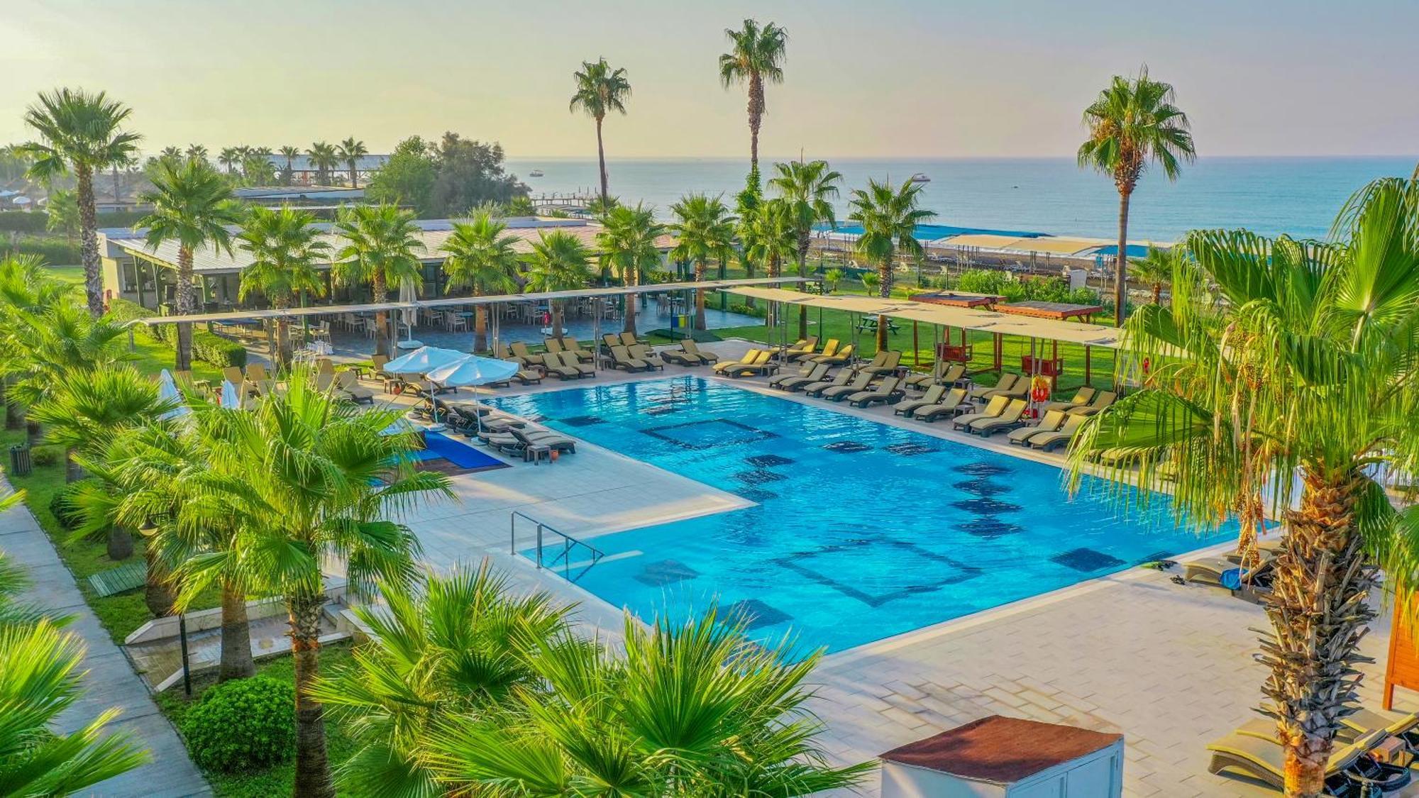 Hotel Crystal Boutique & - Adult Only