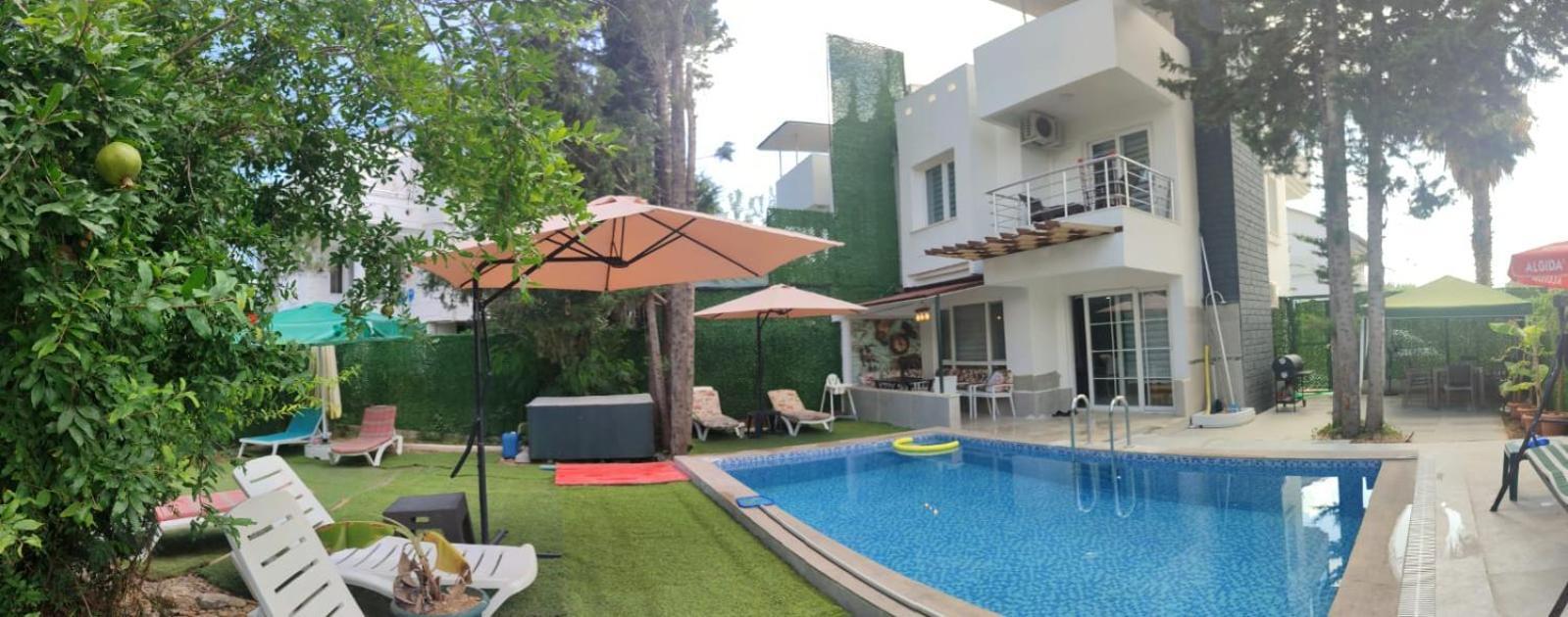 Elit2 Villa: Luxurious Triplex With Private Pool In Golf Area Pousada