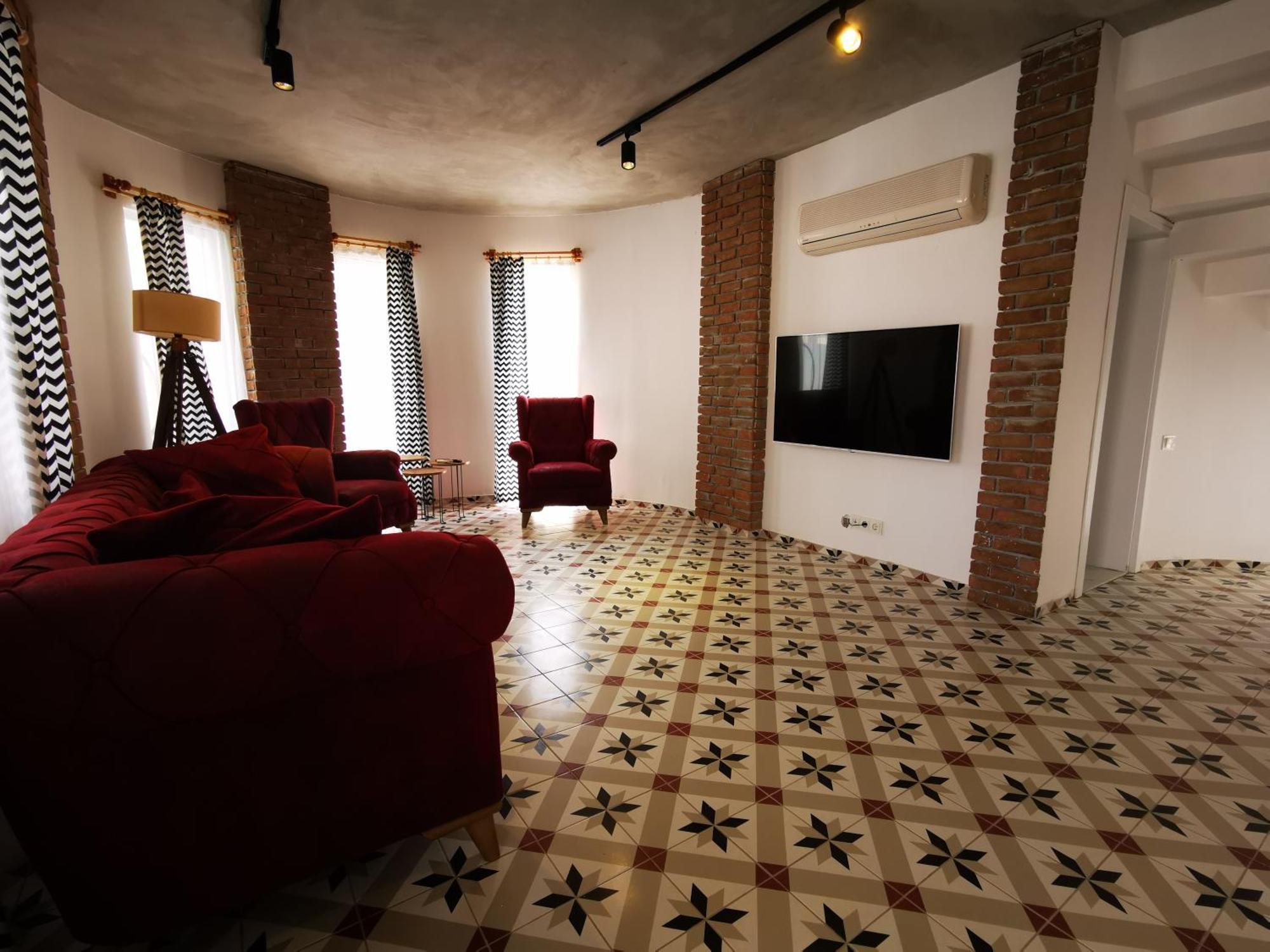 Villa Red F30 Kirmizi,modern Tasarimli