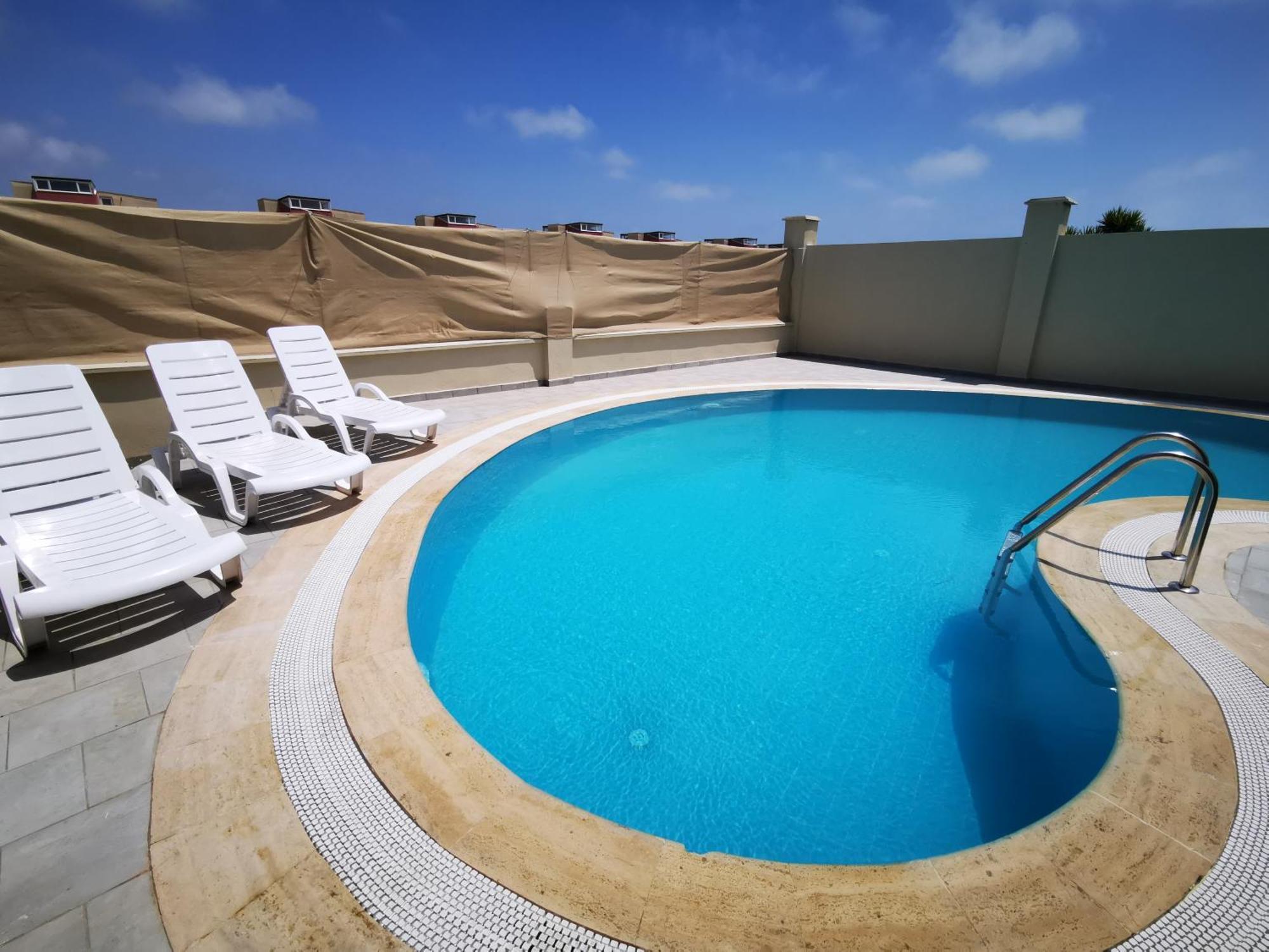 Villa Red F30 Kirmizi,modern Tasarimli Belek