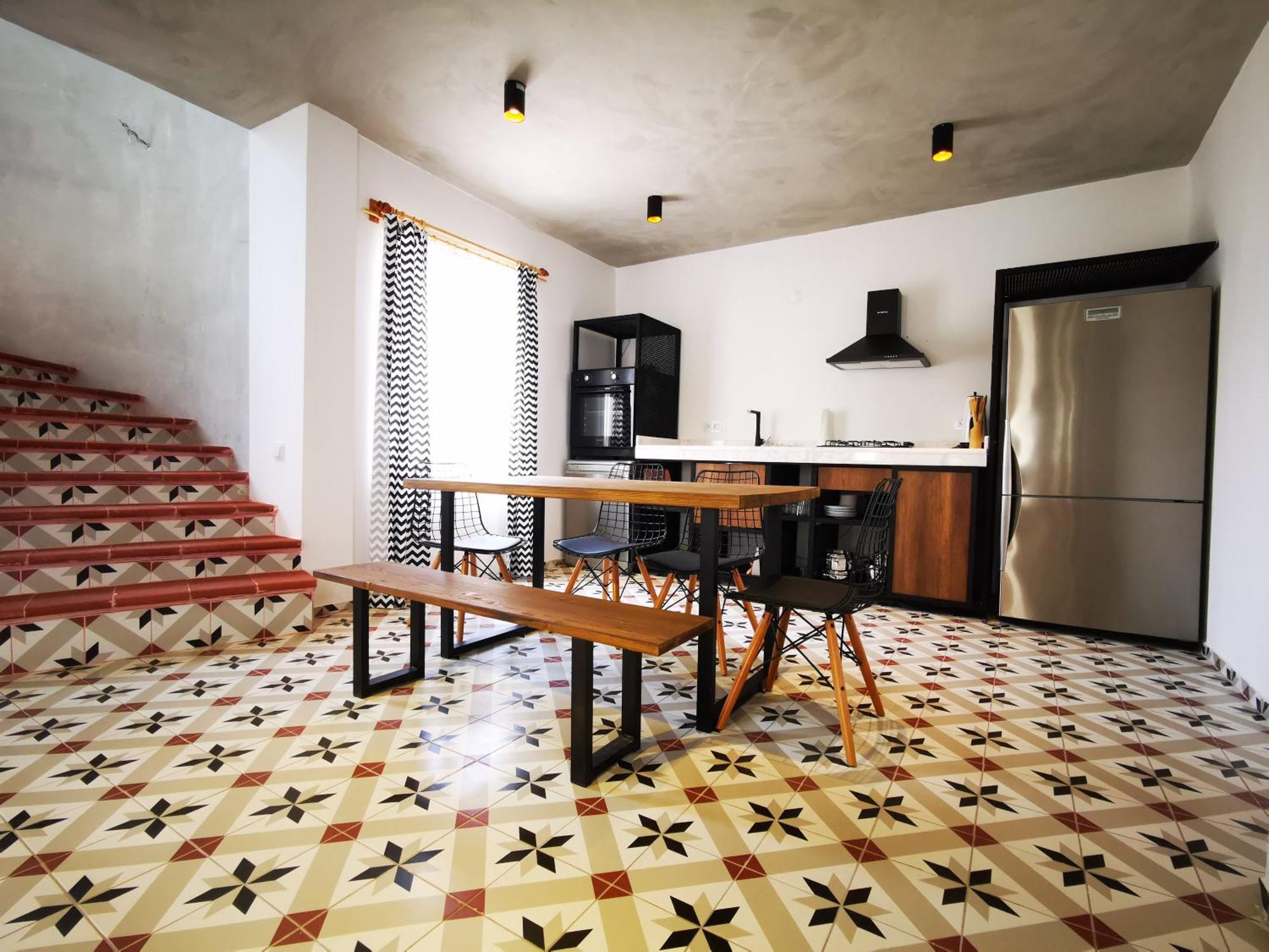 Villa Red F30 Kirmizi,modern Tasarimli