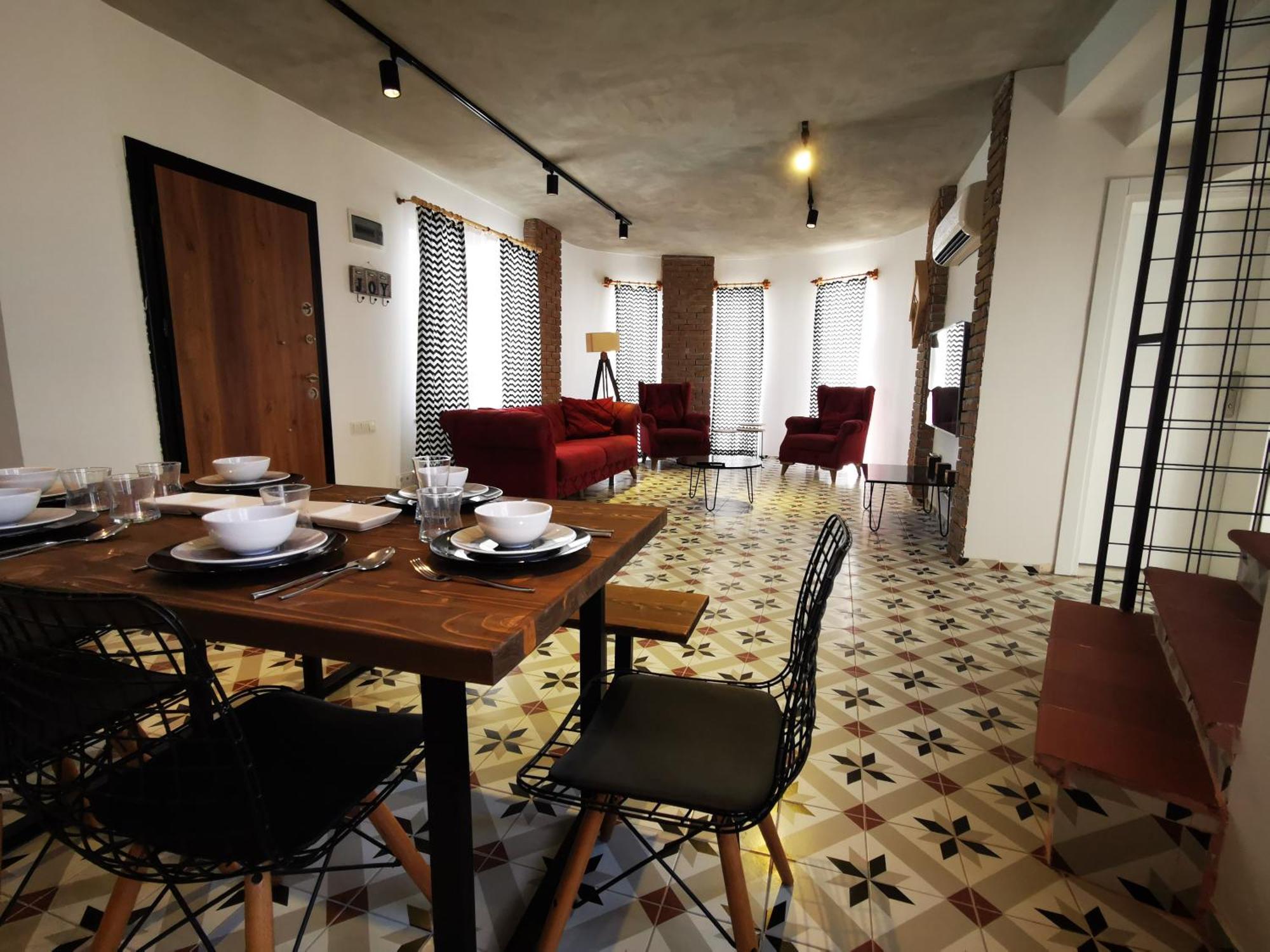 Villa Red F30 Kirmizi,modern Tasarimli Belek