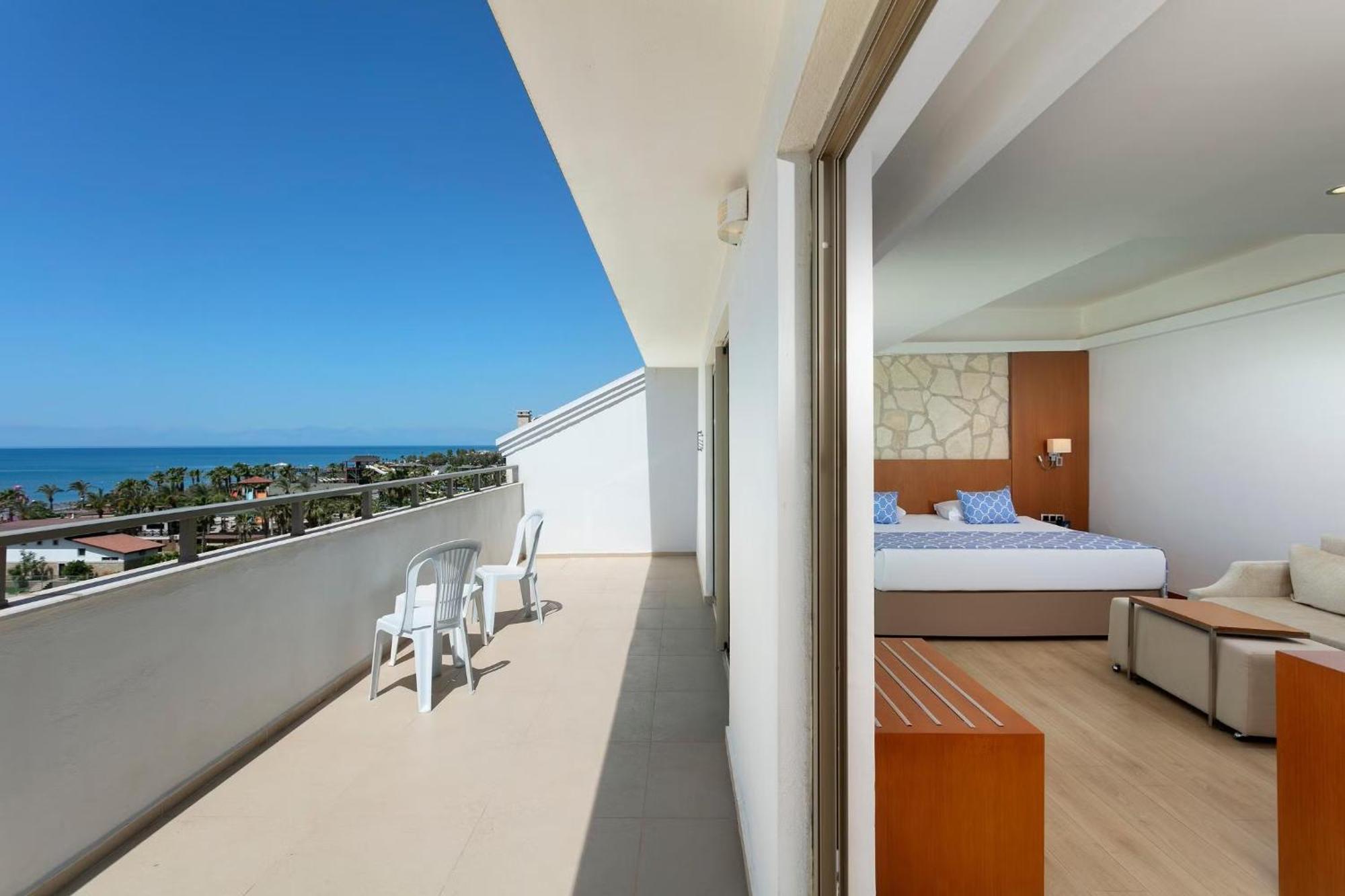 Otel Armas Life 5*