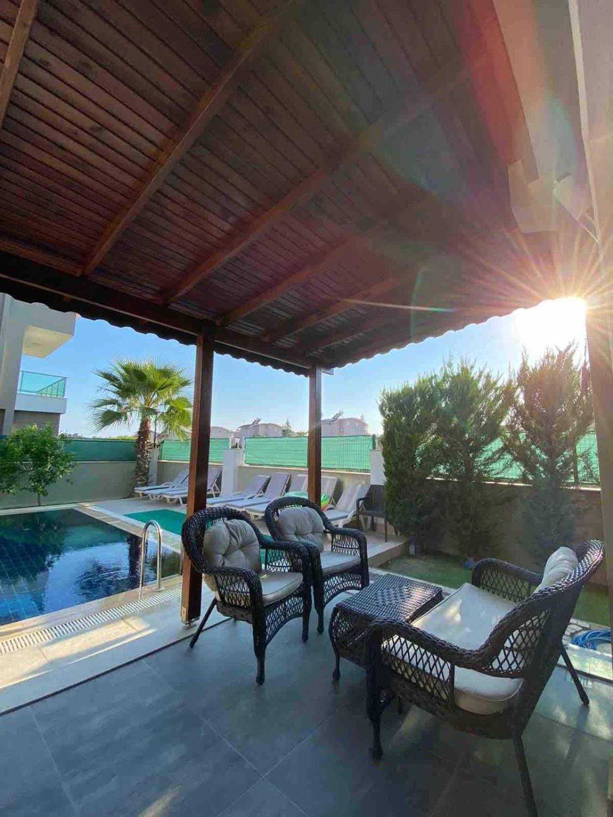 Detached And Luxury In Kadriye Villa *