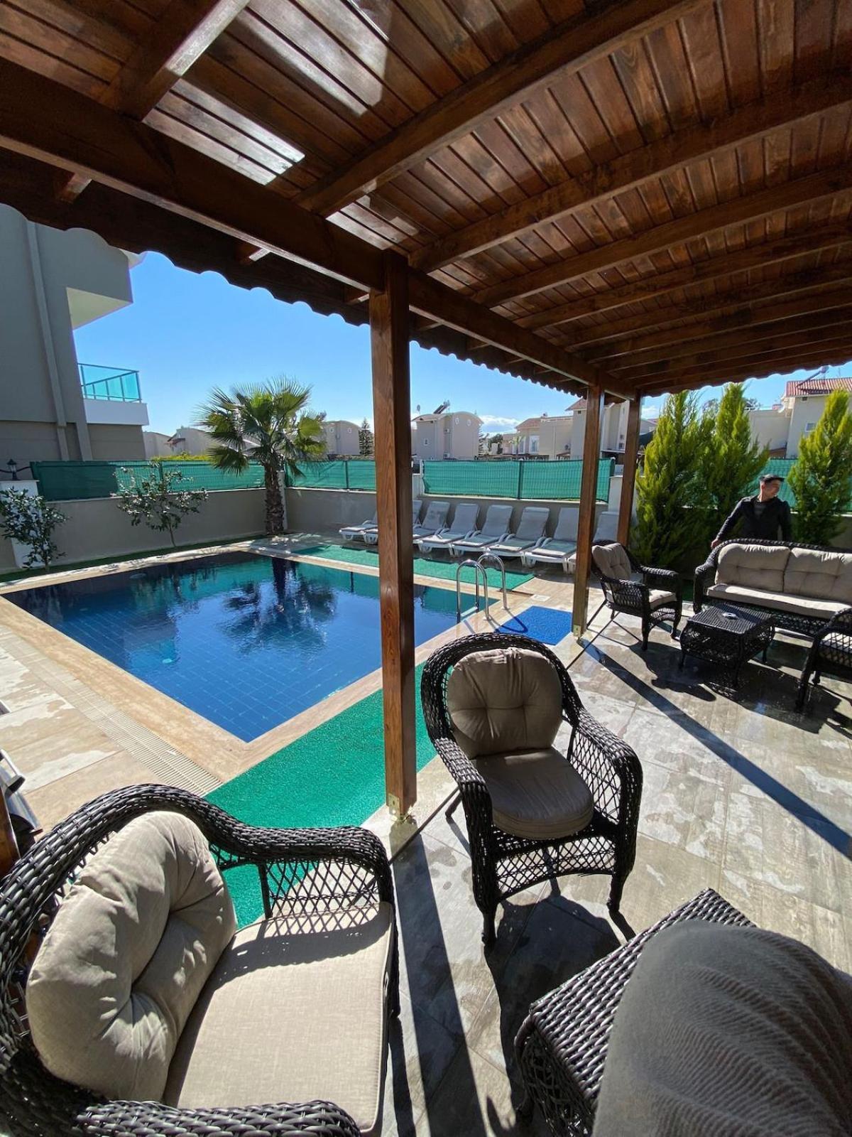 Villa Detached And Luxury In Kadriye *