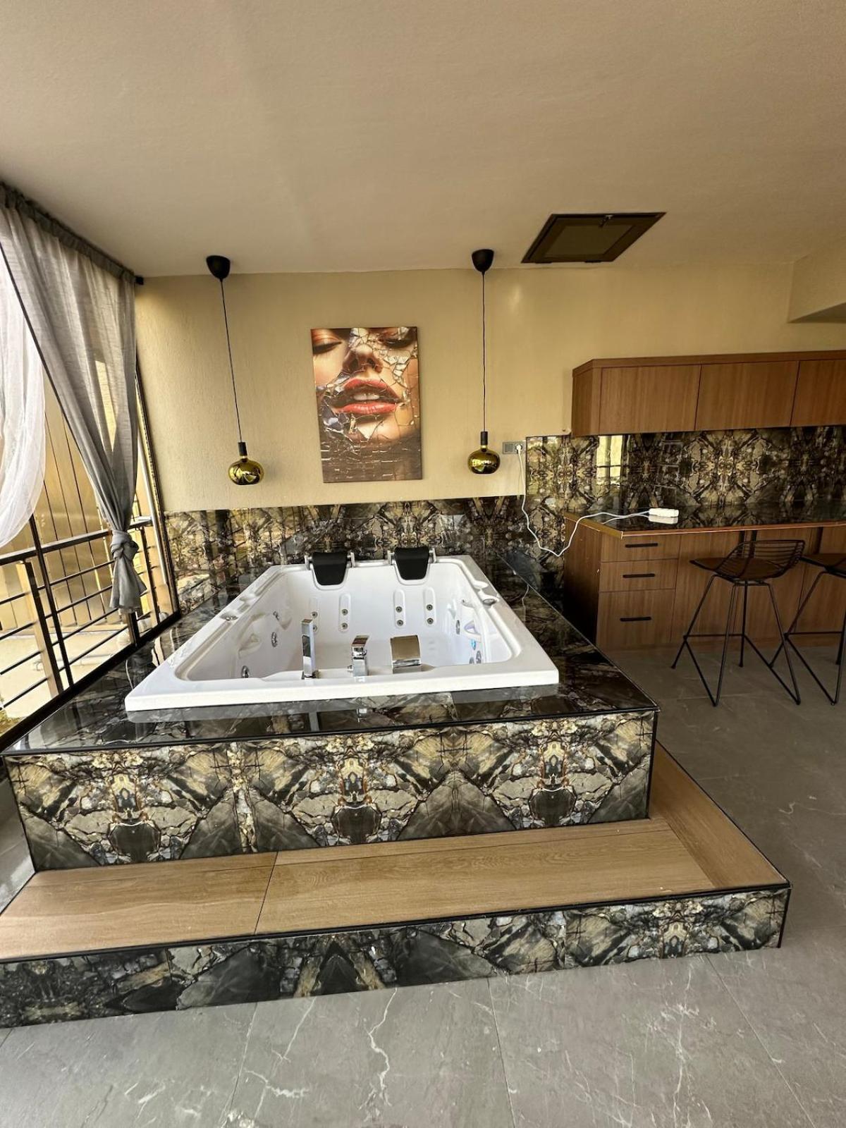 The Casa Alegra Luxury Villa *