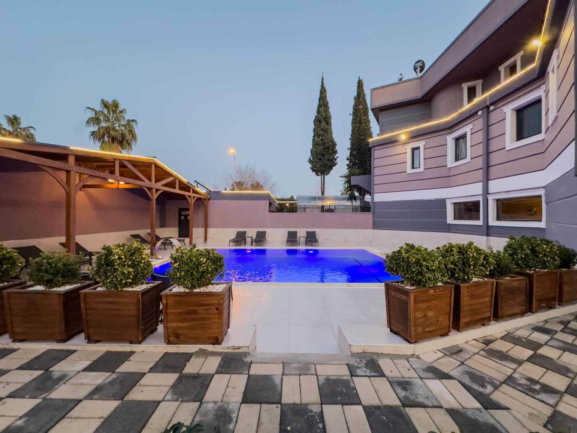 07 Luxury Only For Family Villa *