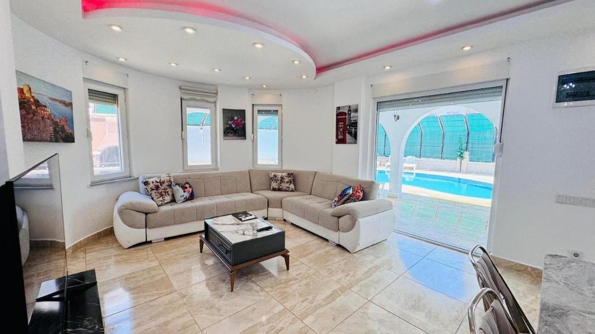 Villa Super 4 Bedroom With Poolvilla Belek