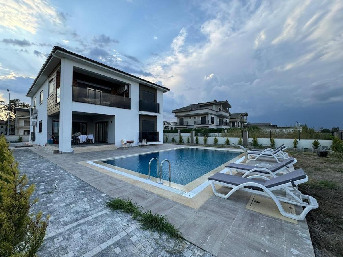 Five Bedroom Luxury Private Pool Villa Belek