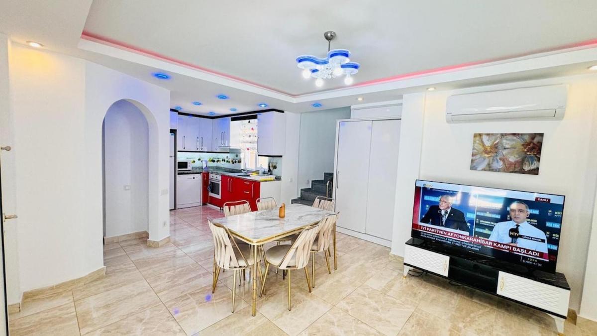 Villa Super 4 Bedroom With Pool *